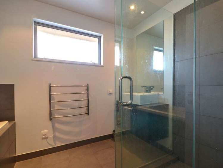 2 Bridgewell Lane Lower Shotover_19