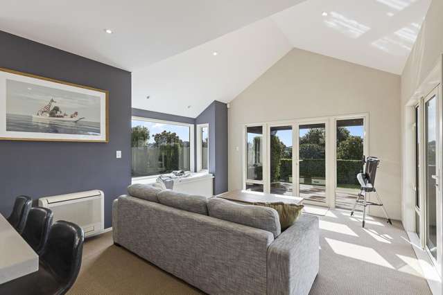 10 Sampson Avenue Waiwhakaiho_1