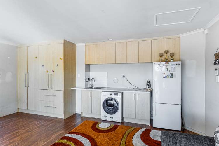 25 Carrick Glen Avenue Flat Bush_15