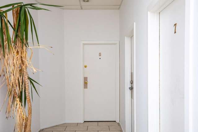 U56/110 Alexandra Street Hamilton Central_3