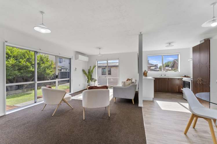 2/29 Brougham Street_3