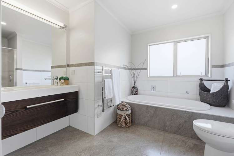 4 Vittoria Terrace Flat Bush_16
