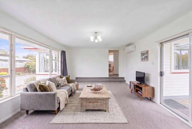 7 Abraham Crescent 10929_4