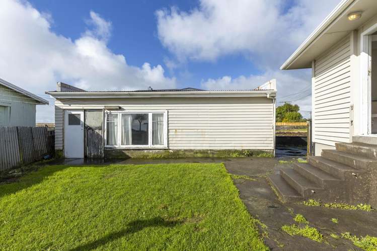 2 Watene Crescent Waitara_20