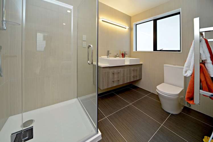 9 Hughs Way Flat Bush_11