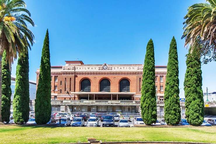 The auction for the Te Taou Crescent apartment started at <img and finally sold after a total 34 bids for $40,000. Photo / Supplied