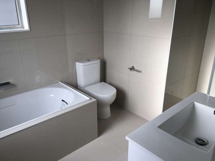 17 Laquinta Place Flat Bush_14