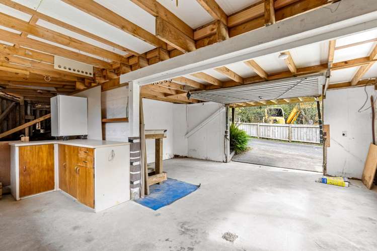 77 Gledstane Road Stanmore Bay_16