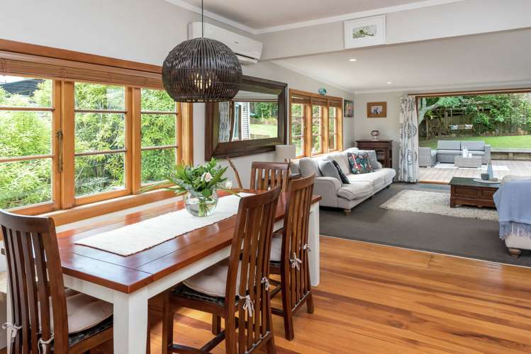 92 Beach Road Mellons Bay_9