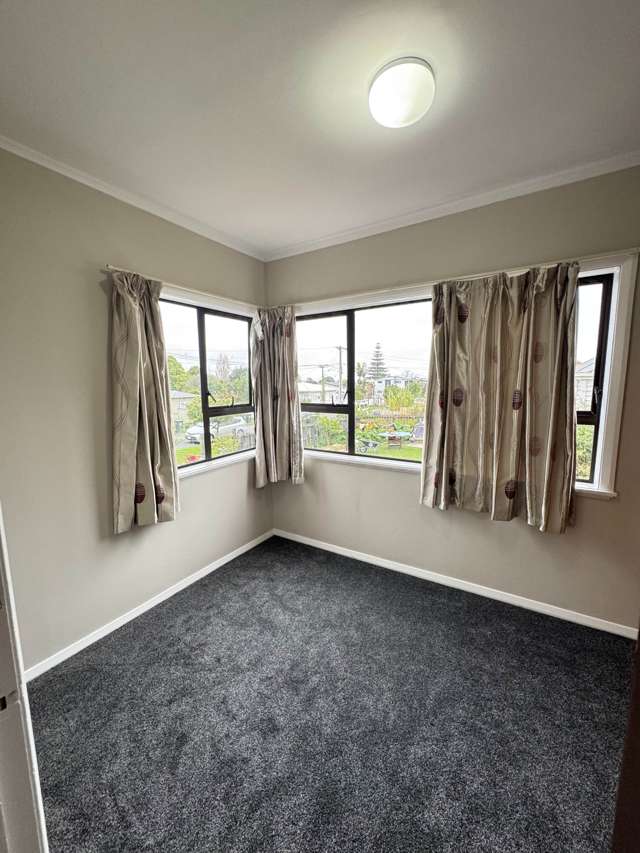 3 Plane Street Avondale_2