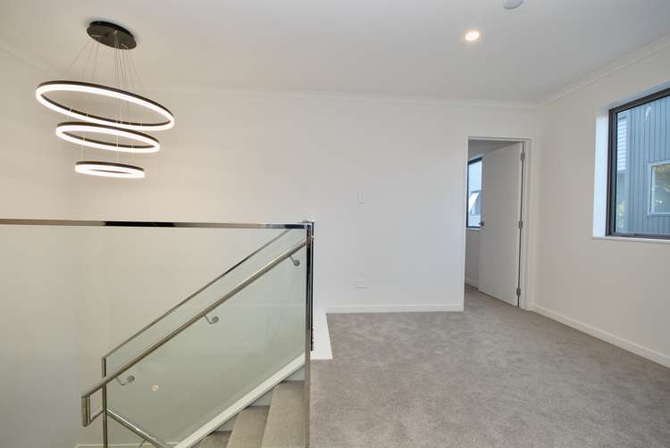 8/11 Celeste Place Totara Vale_12