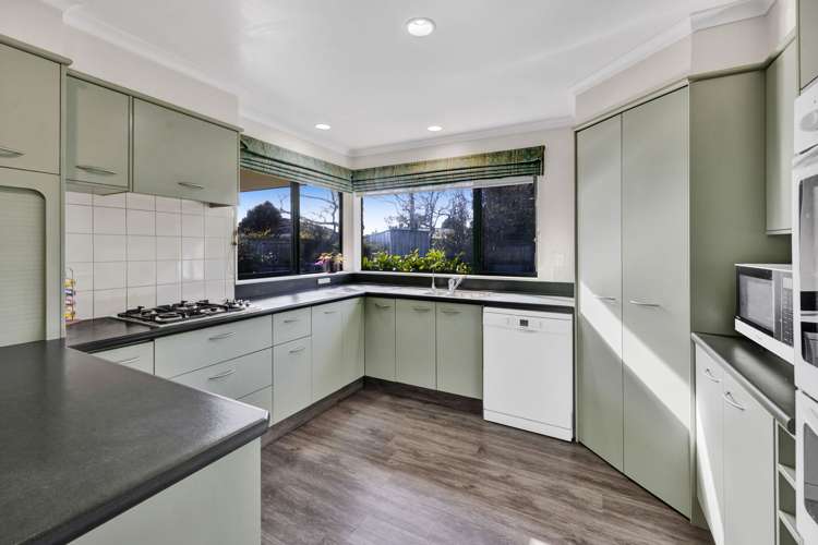 190 Glover Road Hawera_12