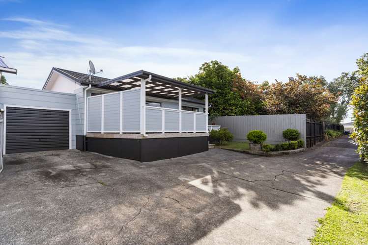 2/9 Lancaster Road Beach Haven_15