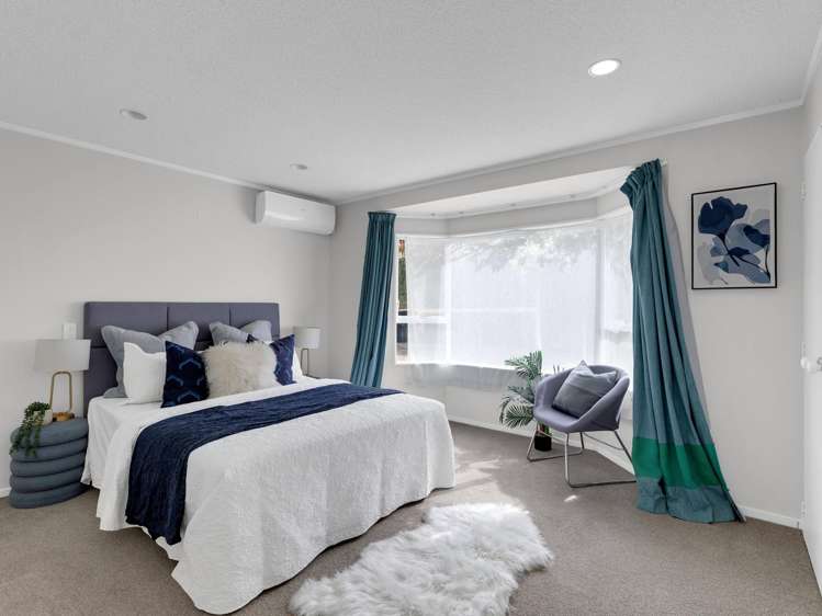 54 Lansdowne Crescent Glenview_12