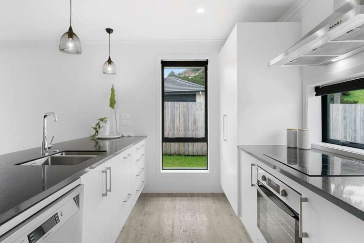 4 May Grove Lane Tamaterau_5