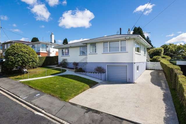 1960s Family Gem - Solid, Sunny and Views 