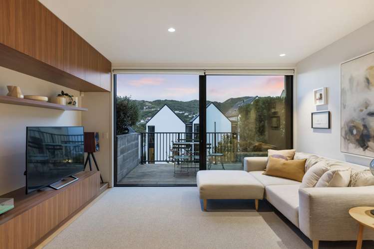 12 Jean Caldwell Way Island Bay_7