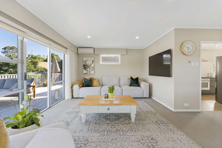 21 Lowtherhurst Road Massey_13