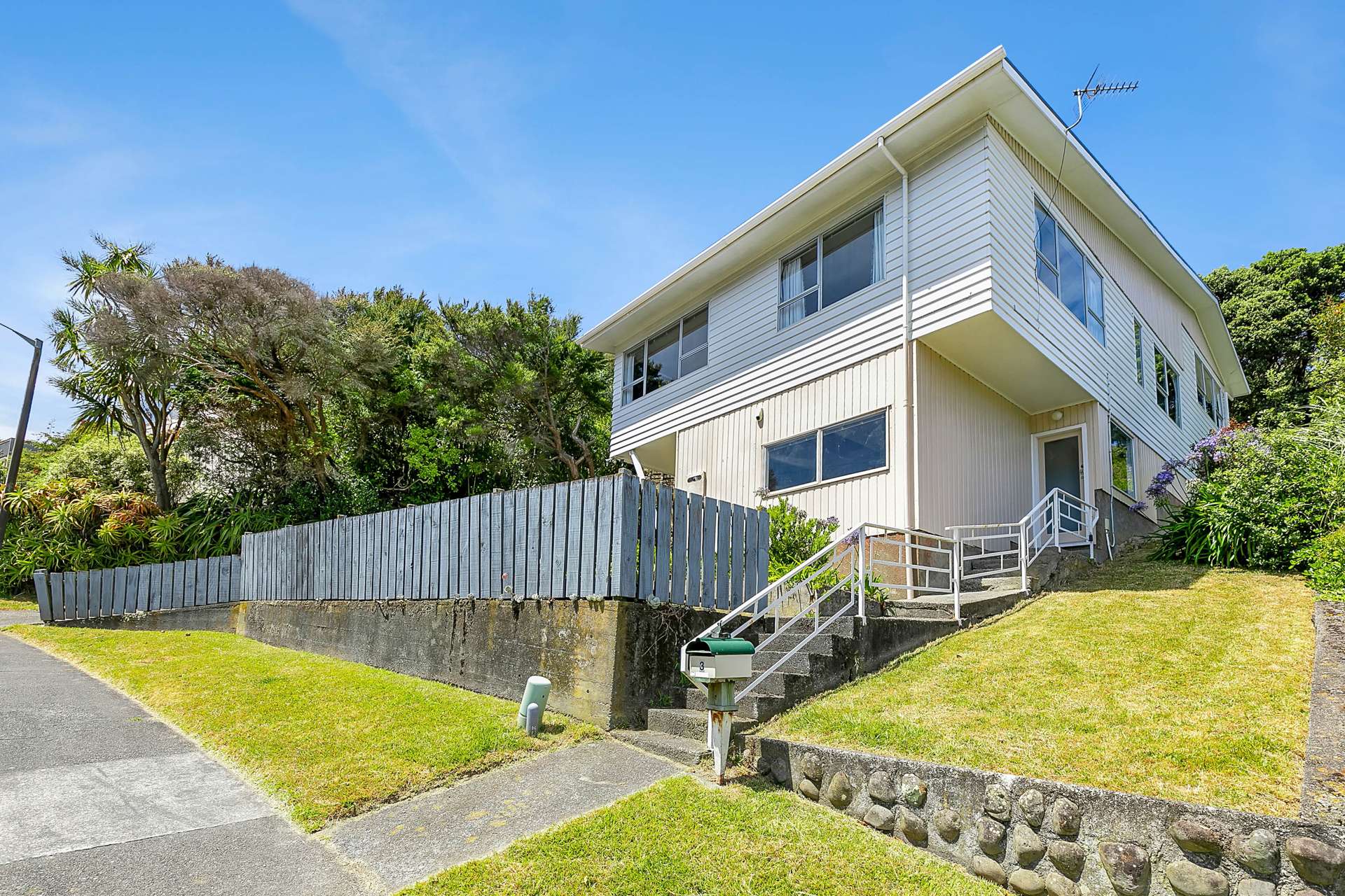 3 Brora Crescent Papakowhai_0