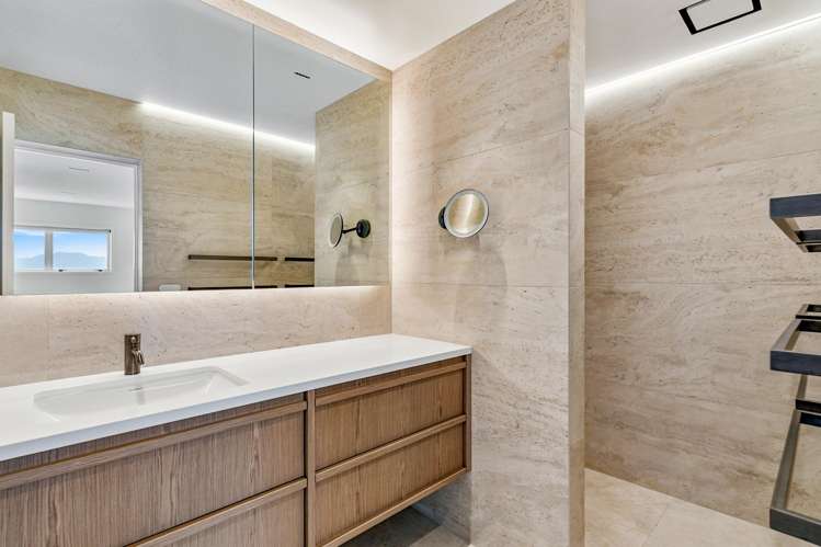 13/64 Milford Road Milford_14