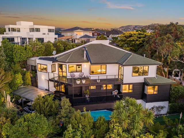 Luxury 4+ Bed Executive Home - High Specs + Pool