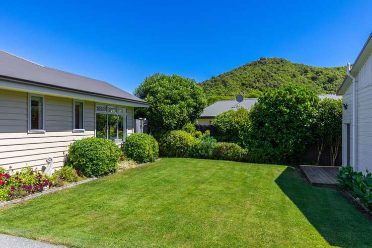 6a Huia Street Waikawa Bay_11