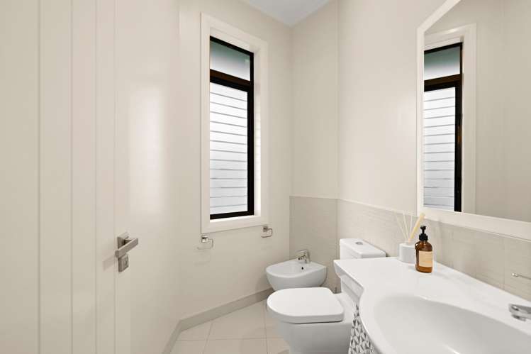 2 Comries Road Chartwell_24