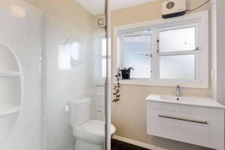 110 Sidlaw Street Strathmore Park_11