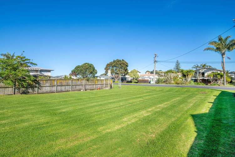 3 Herman Street Arkles Bay_9