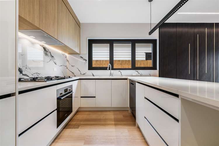 23 whakairo crescent Gulf Harbour_14
