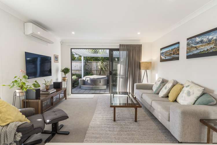 15a Marine Garden Crescent Beachlands_10