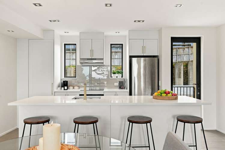 202A/525 East Coast Road_2