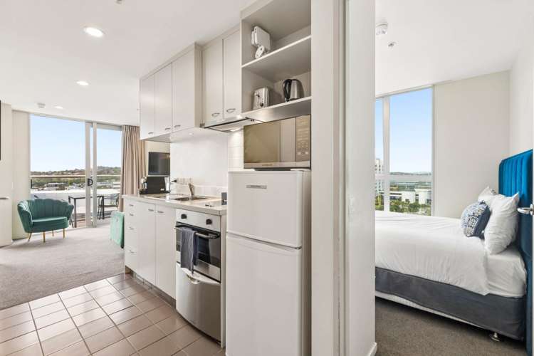 908/17 Amersham Way Manukau_7