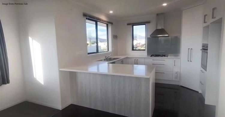 16 Astor Avenue Dinsdale_6