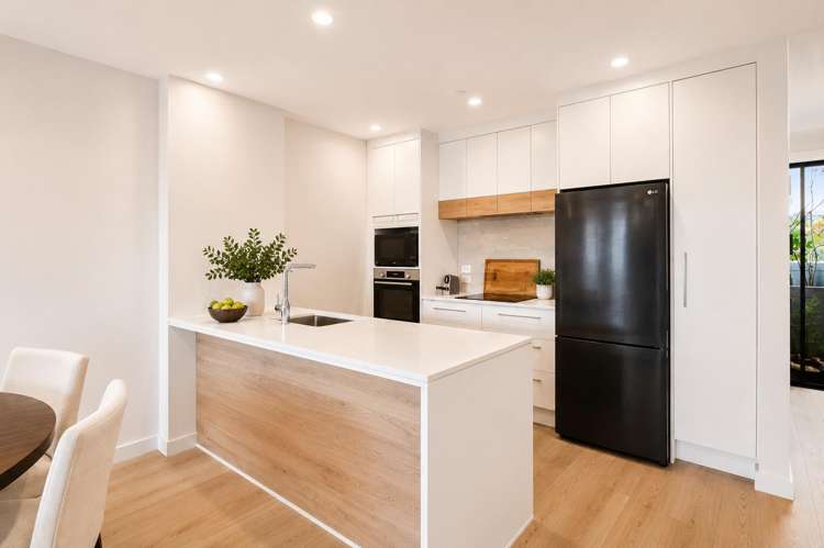 108/64 Great South Road_1