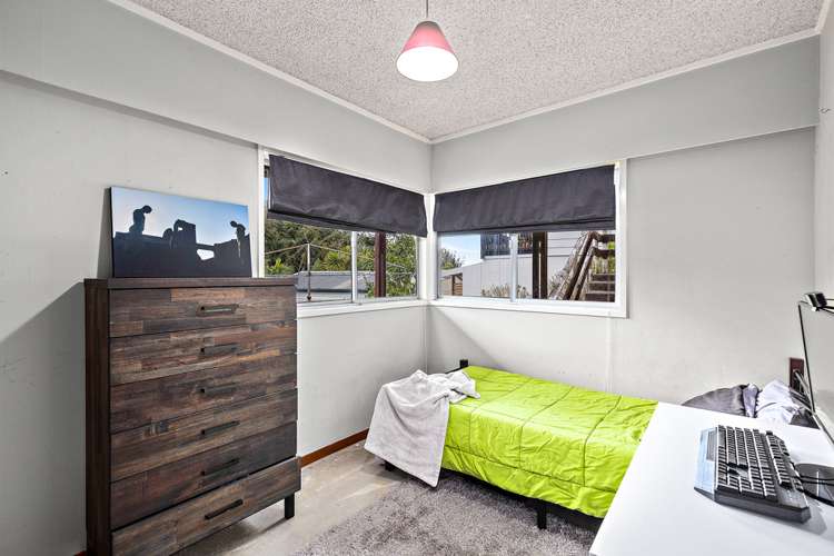 6 James Scott Place Te Atatu South_12