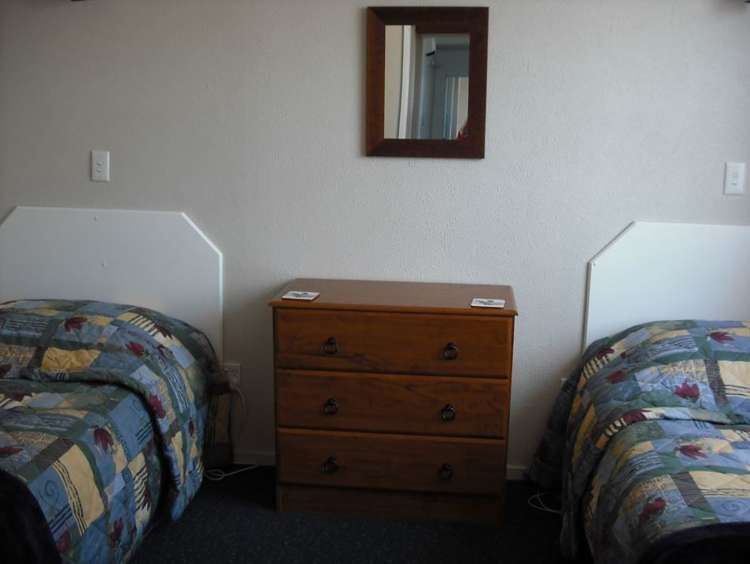 554 Tay Street Hawthorndale_8