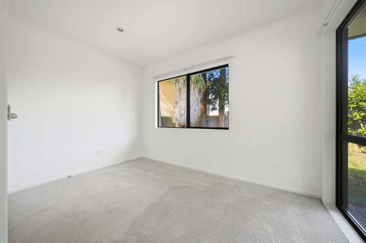 52A Woodside Road Massey_15