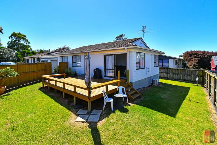 1/147 Carnoustie Drive Wattle Downs_0