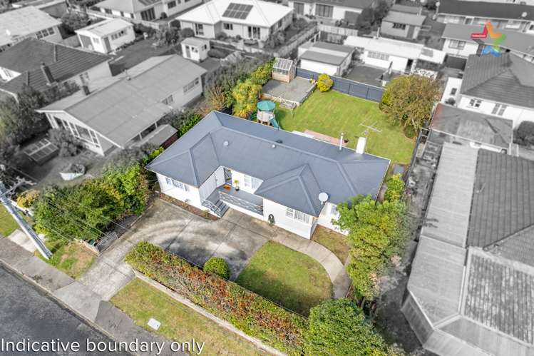 33 Russell Road Wainuiomata_12