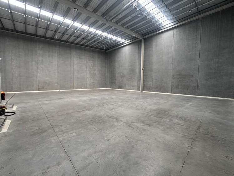 2/5 Northside Drive Westgate_4