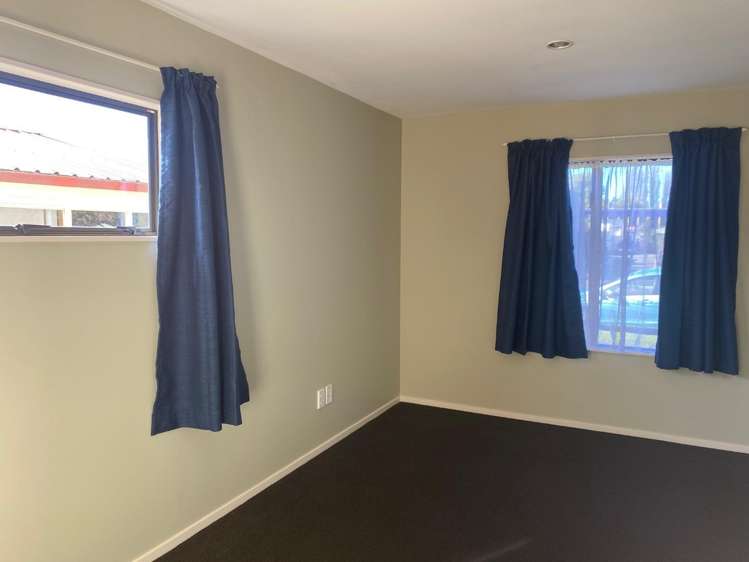 27 Wiremu Street Redwood_5