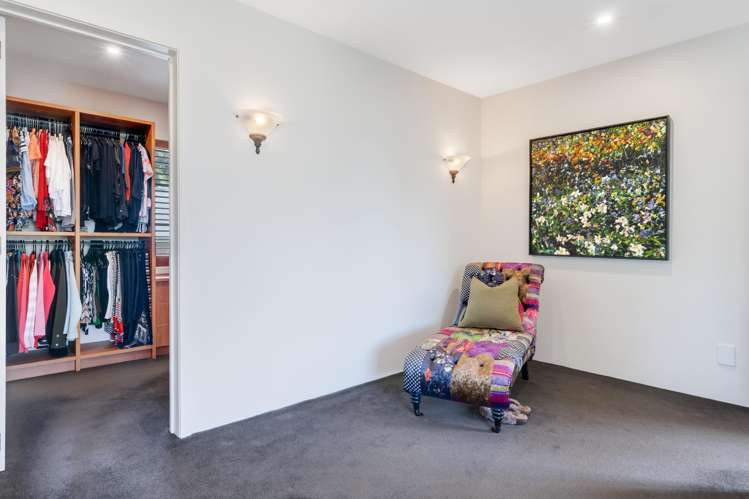 2 Glenoaks Rise Mellons Bay_30