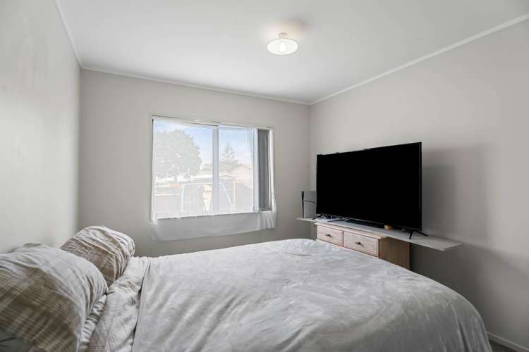 2/114 Finlayson Avenue Clendon Park_11