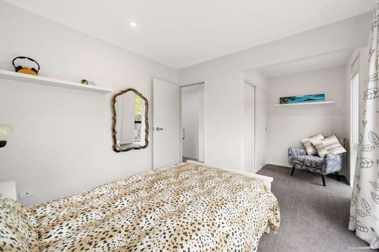 52 Arran Point Parade Orewa_16