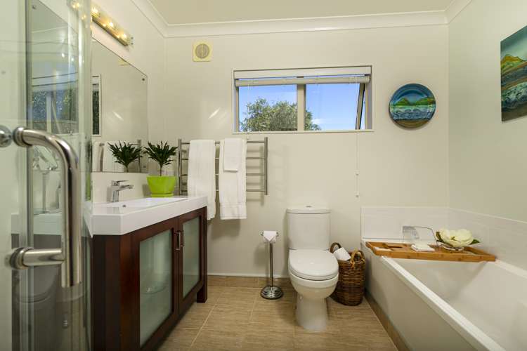 140 Kaipara Coast Highway Helensville_15