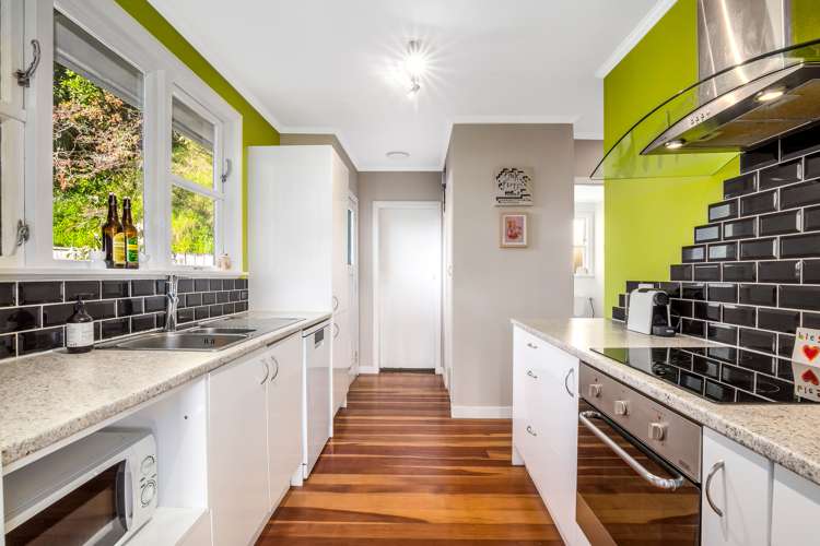 16 Manor Drive Stokes Valley_14