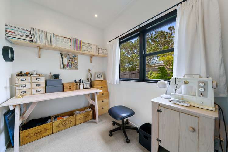 1 Te Ahi-Parera Place Korokoro_12