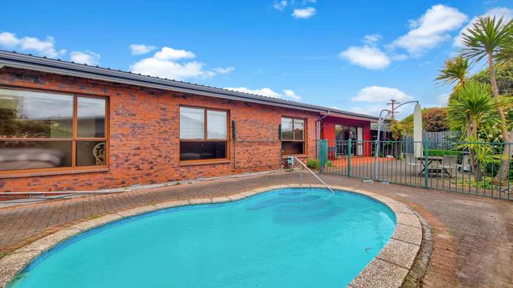 10 Iles Road Lynmore_12