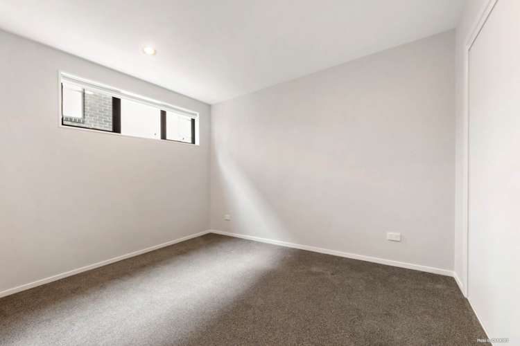 19 Tokai Place Glen Eden_9